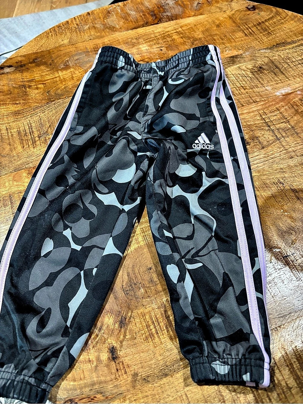 adidas Girls Camo Jogger Pants Black & Gray Size 2T Like New